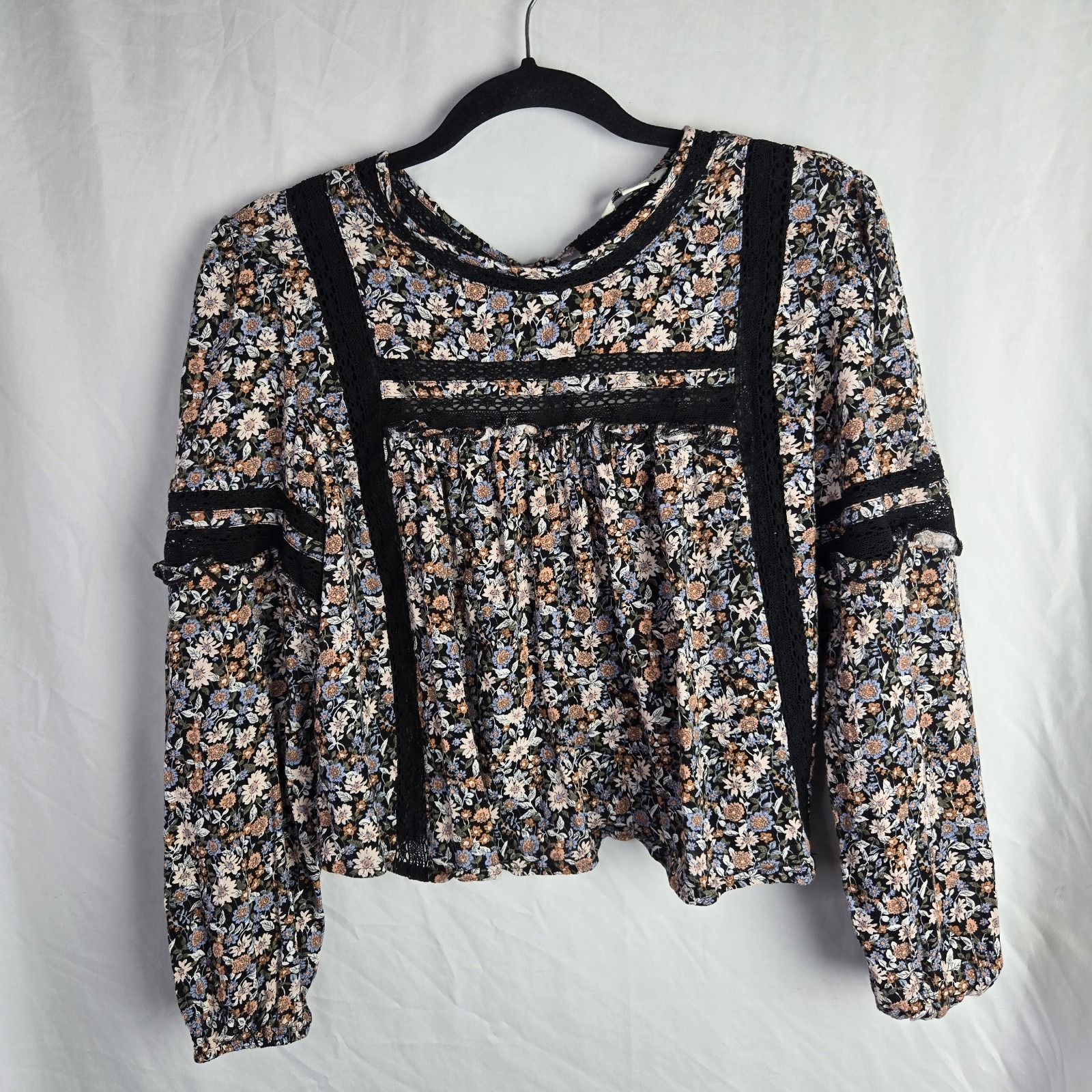 American Eagle Medium Babydoll Floral Lace Trim Crop Peasant Boho Whimsigoth